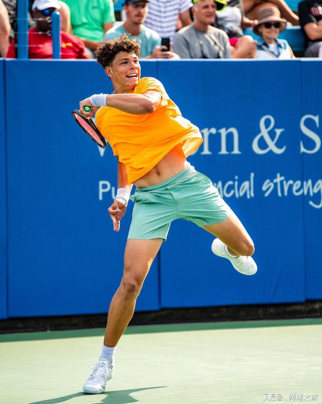 经验丰富的 经验丰富的