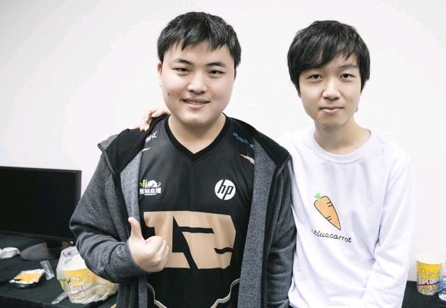 卢卡库与罗 卢卡库与罗