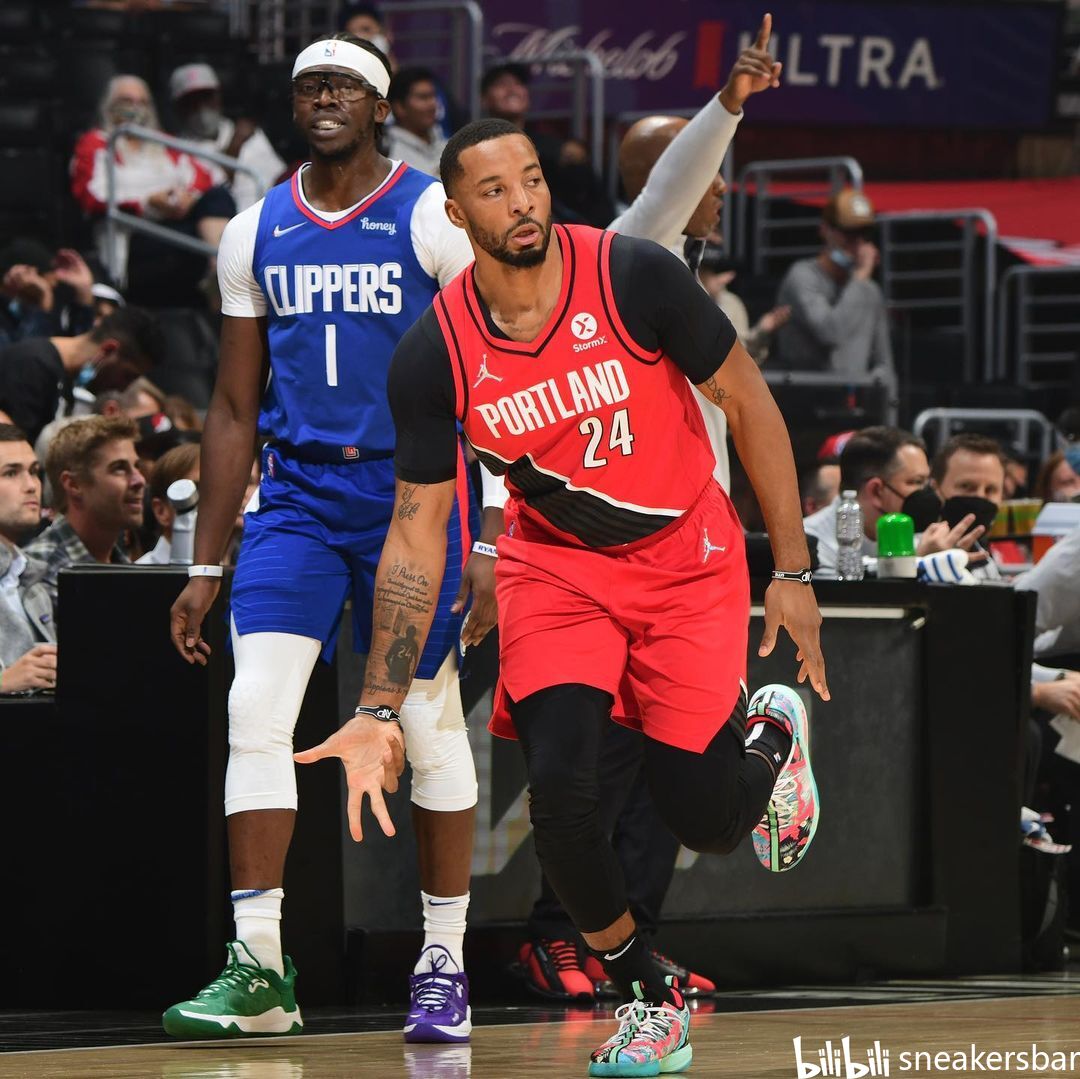 开场前的 开场前的